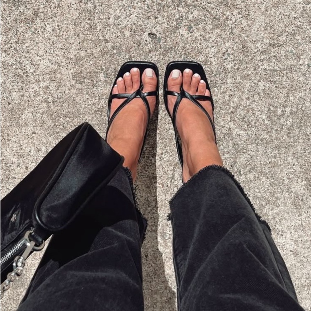 Maurice’s Black Minimalistic Sandal Heel 6.5